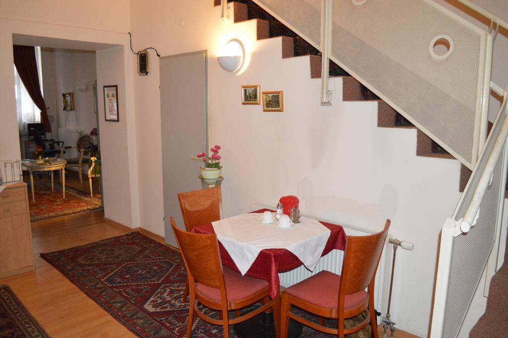 Walzerstadt Couette-café